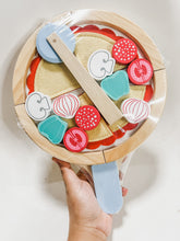 Load image into Gallery viewer, Wooden Pizza Set
